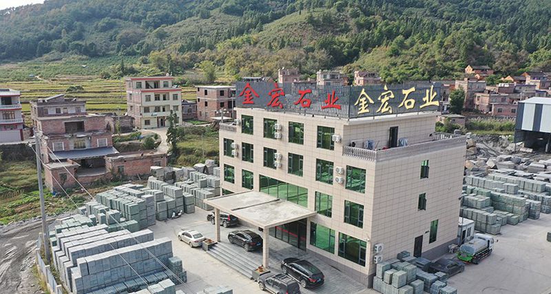 廣西芝麻黑礦山開采、金宏石業鐘山青(廠礦一體)