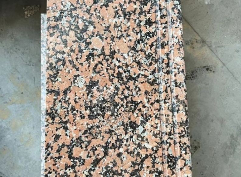 內(nèi)蒙古烏蘭察布化德縣長(zhǎng)順鎮(zhèn)西佳木斯(紅色花崗巖)飾面石材欣賞!