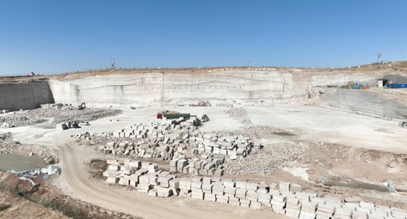 內(nèi)蒙古烏蘭察布化德縣長(zhǎng)順鎮(zhèn)西佳木斯(紅色花崗巖)飾面石材欣賞!