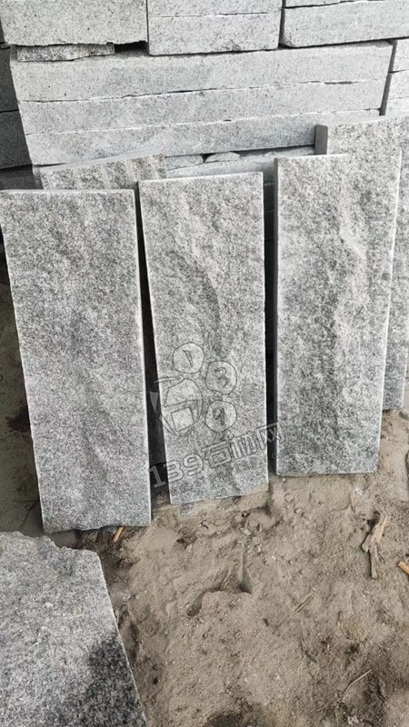 河南泌陽生產廠家主要產品(芝麻白、芝麻灰)花崗巖