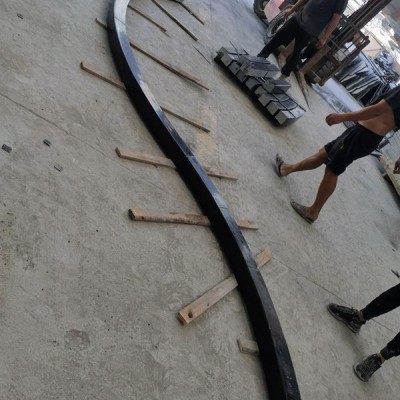 不規則流線型富羅黑石材成品磨光 水池造景