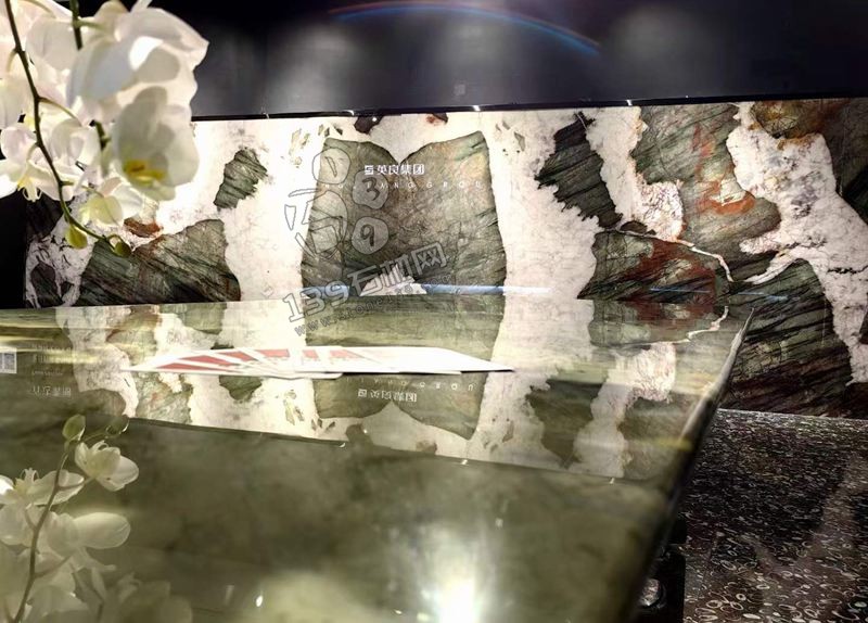 冰川翡翠：潔白無瑕與貴氣天成