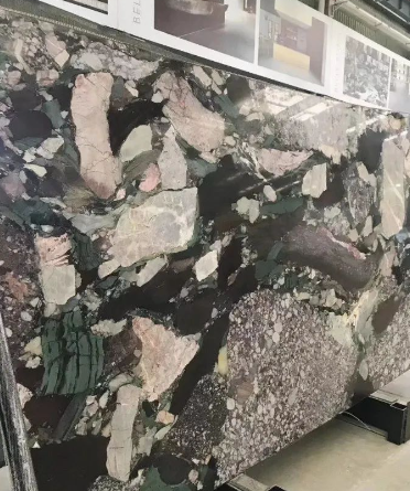 價格暴漲的幾款天然石材產品介紹 冷翡翠 藍翡翠 四季綠 寶格麗 大花白 超白洞