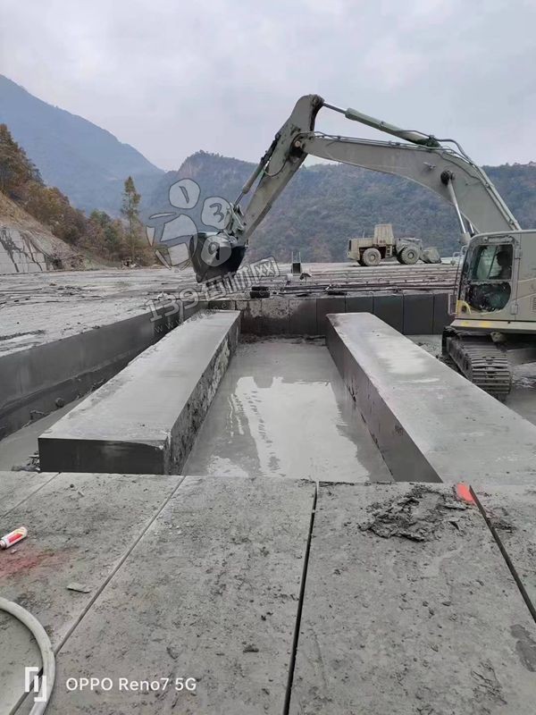 四川省攀枝花市米易縣發福礦業主營航天黑石材