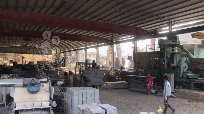 廣西桂發(fā)石材廠主營鐘山青(廣西芝麻黑G654)花崗巖