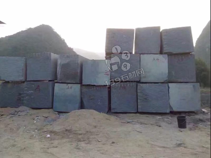 廣西桂發(fā)石材廠主營鐘山青(廣西芝麻黑G654)花崗巖