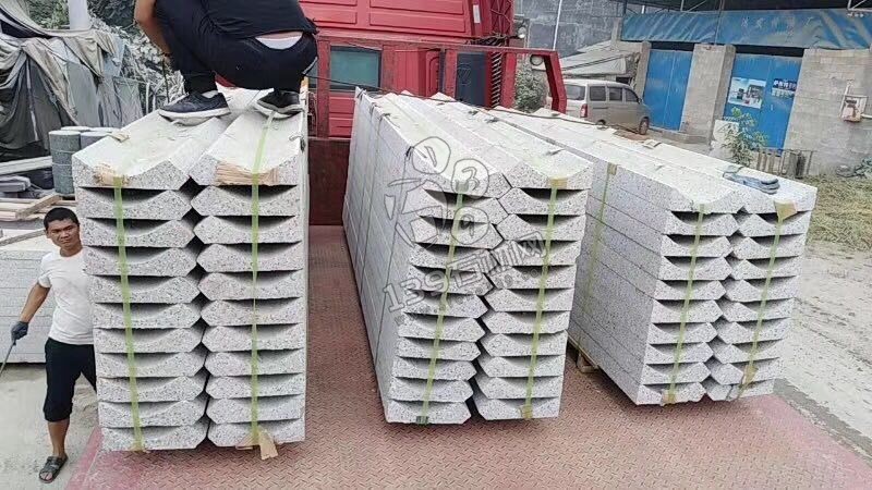 廣西桂發(fā)石材廠主營鐘山青(廣西芝麻黑G654)花崗巖