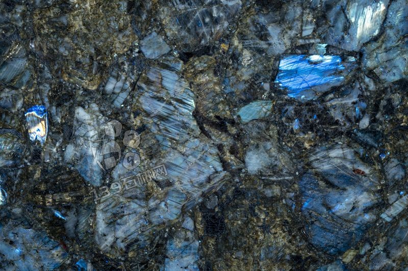 馬達加斯加藍翡翠:國內(nèi)價格飆升背后的秘密